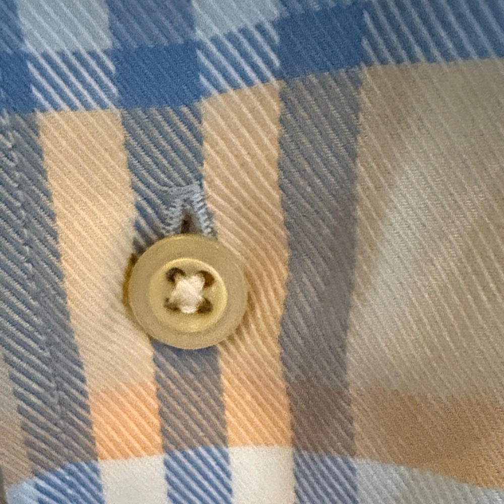 Burberry Multicolor Plaid Casual Shirt. 100% imported cotton. Made in the USA. - Picture 6 of 7